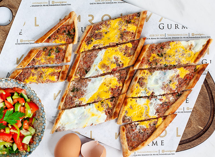 Minced Meat and Egg Pita